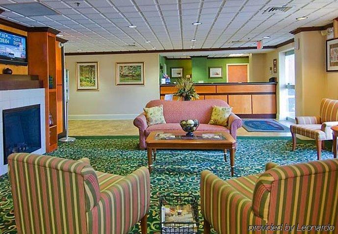 Red Roof Inn & Suites Vicksburg Exterior photo